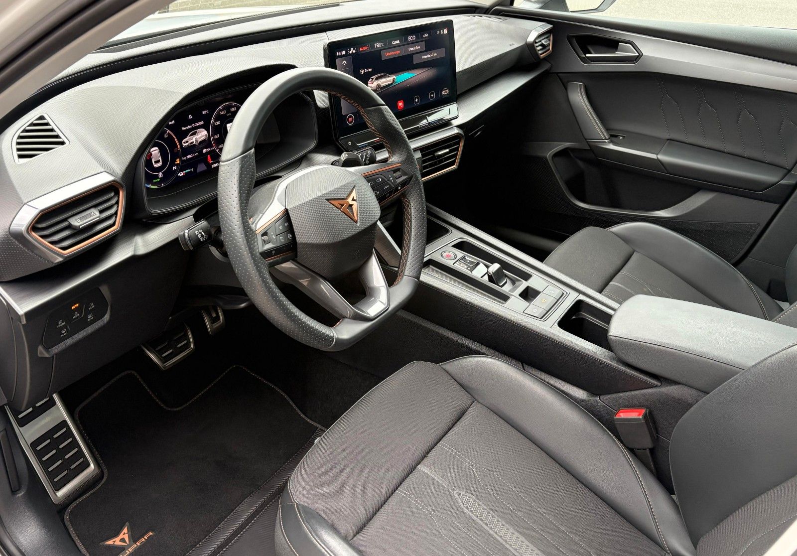 Cupra Leon 1.5 ST e-Hybrid - Samsaru's Car Outlet