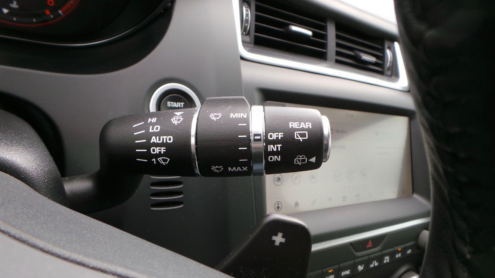 Jaguar E-Pace S AWD STANDHEIZ PANORAMA EL. HECKKLAPPE