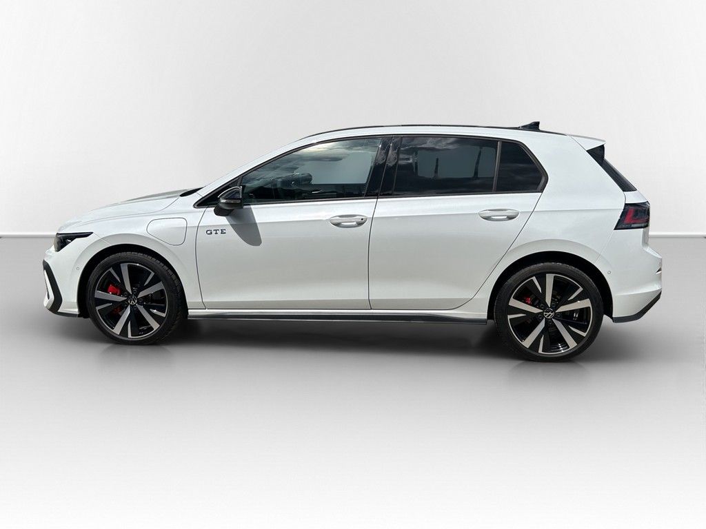 Volkswagen Golf VIII 1.5 eHybrid DSG GTE AHK*PANO*HUD*IQ-LI