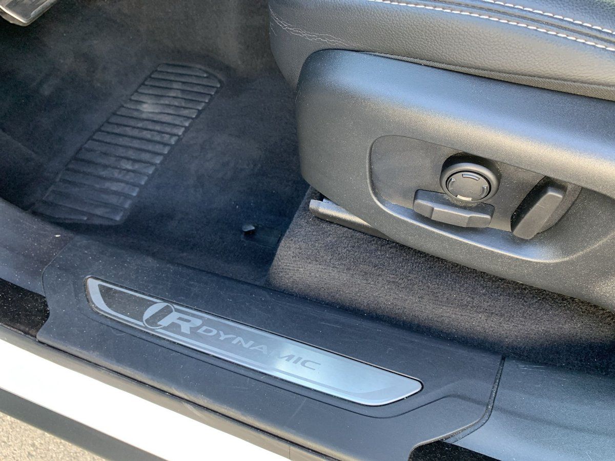 Range Rover Velar D300 R-DYNAMIC SE - Samsaru's Car Outlet