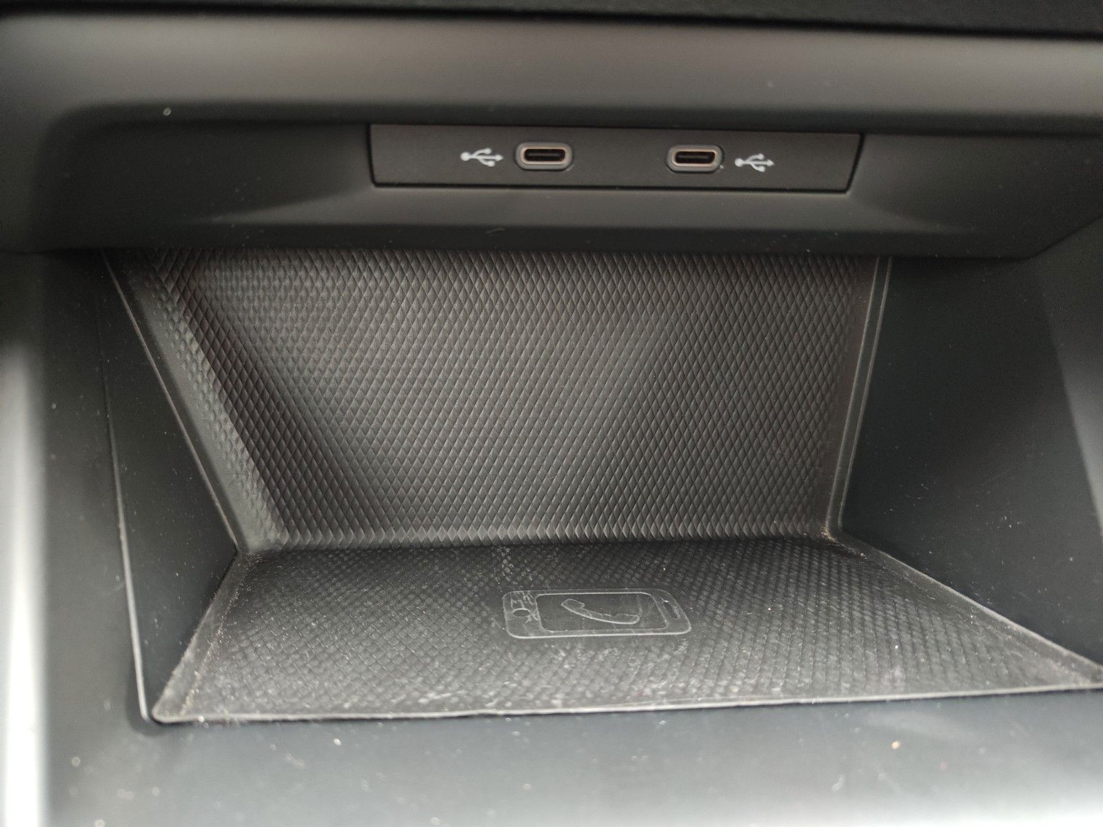 Volkswagen Golf VIII Variant Life eTSI DSG - Samsaru's Car Outlet