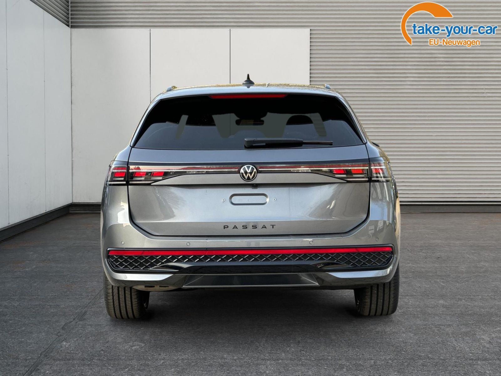 Volkswagen Passat Variant R-Line AHK+PANO+NAVI+Head-UP+M...