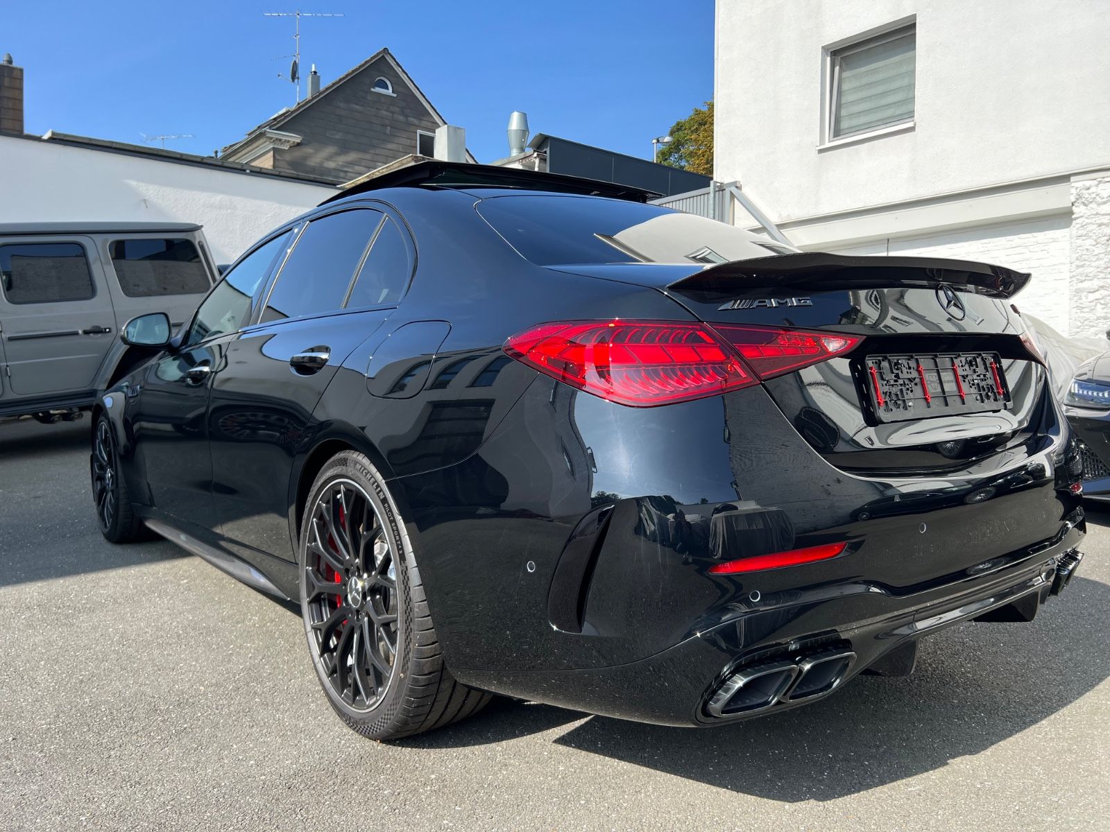 Mercedes-Benz C 63 S AMG - Samsaru's Car Outlet
