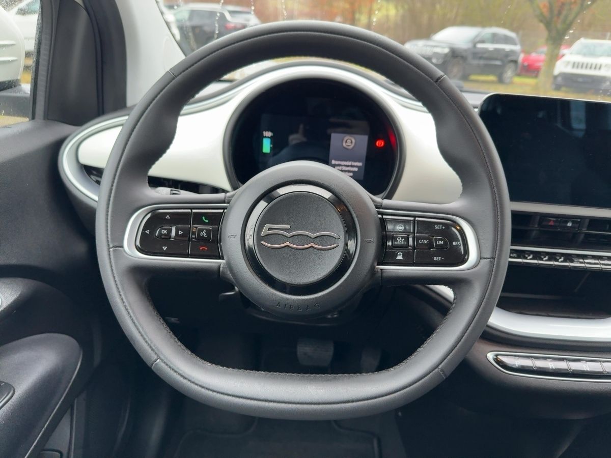 Fiat 500e 3+1 Icon - Samsaru's Car Outlet