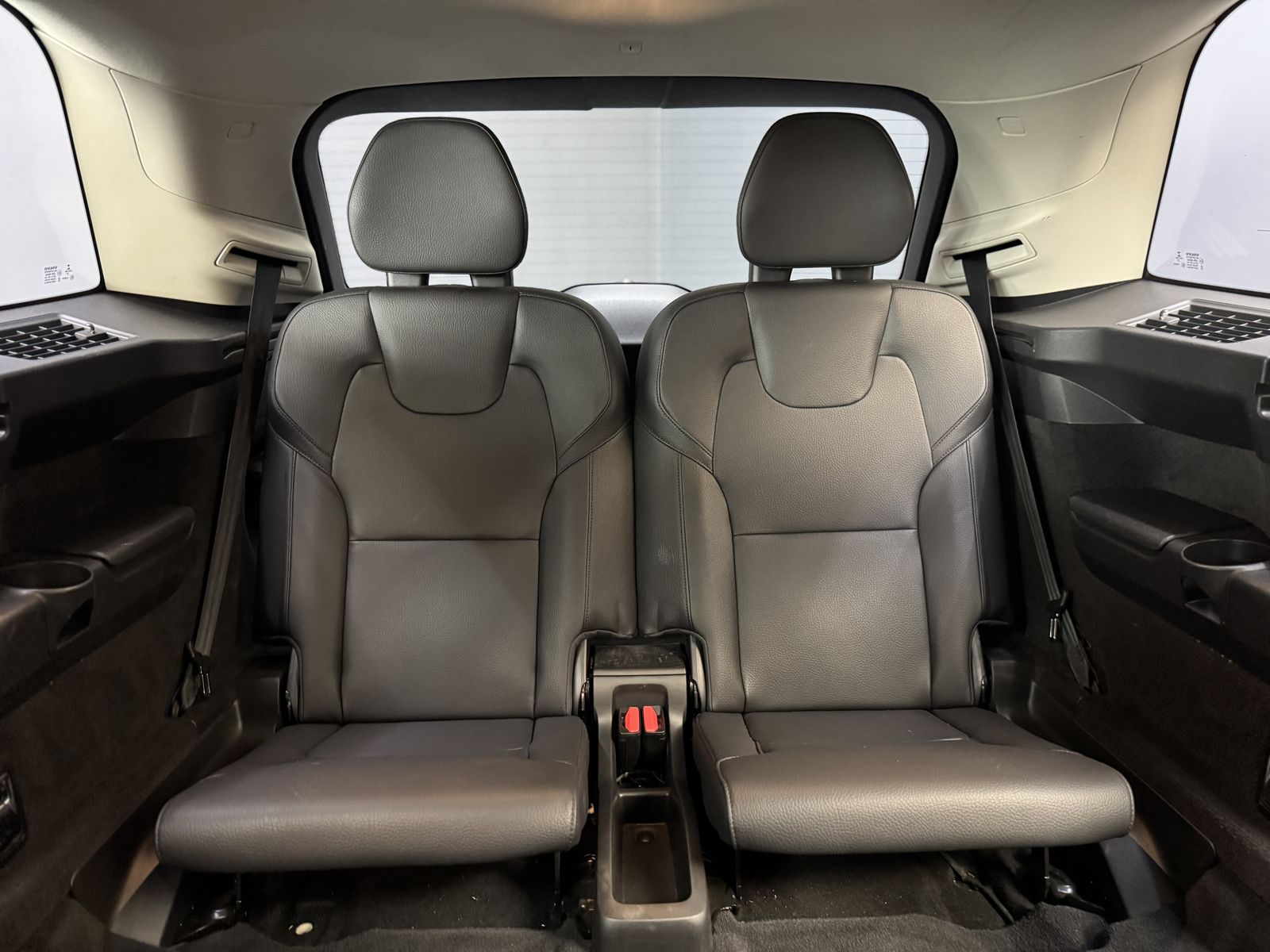 Volvo XC90 Inscription AWD - Samsaru's Car Outlet