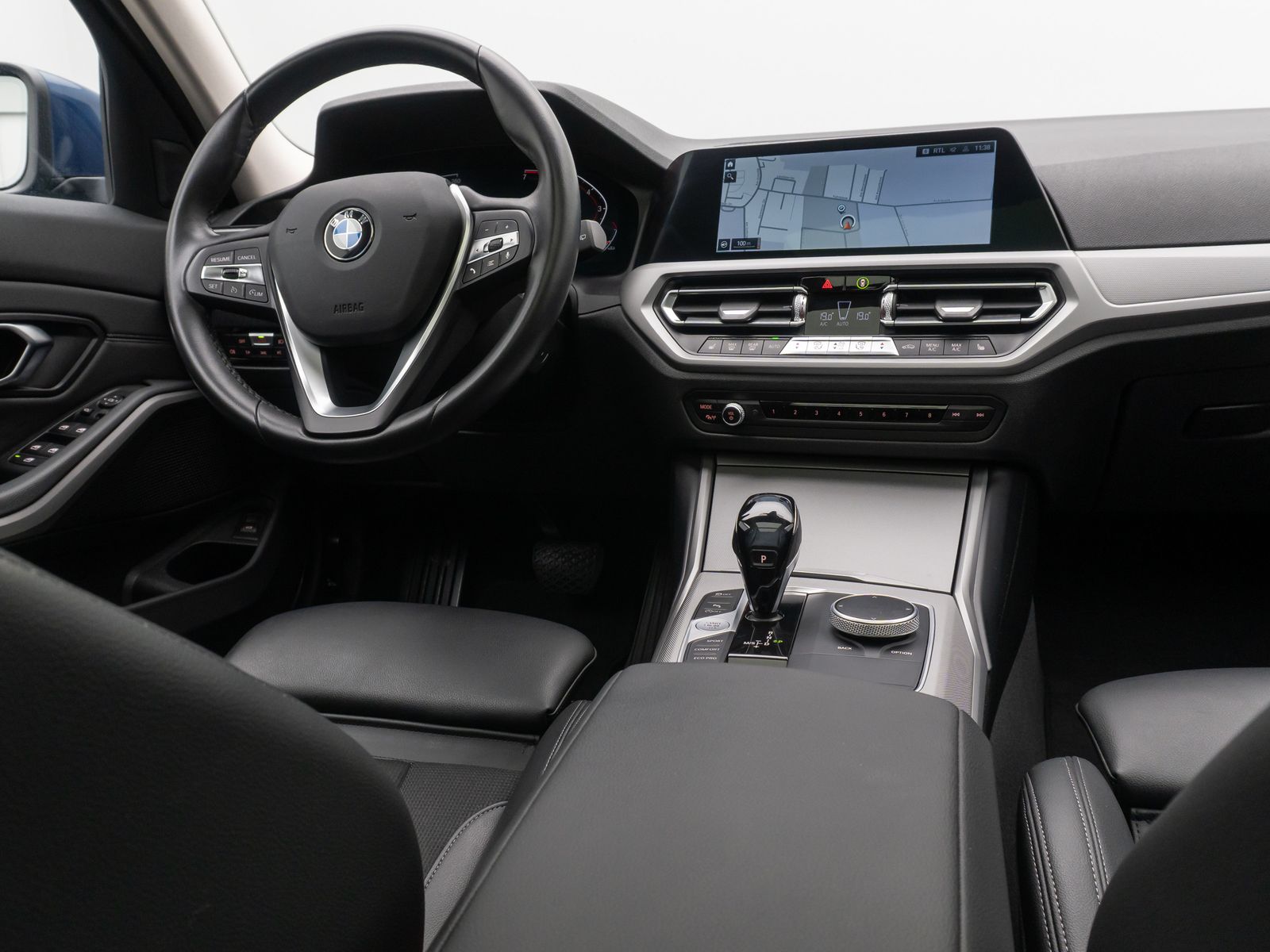 BMW 330i xD - Samsaru's Car Outlet