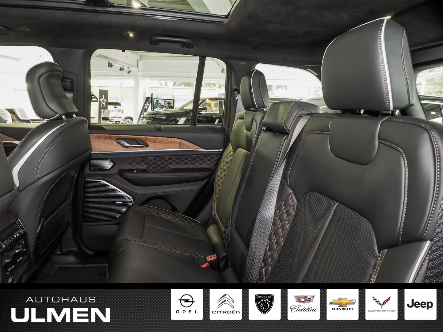 Jeep Grand Cherokee 5.7 V8 Summit Reserve Luftfahrwer