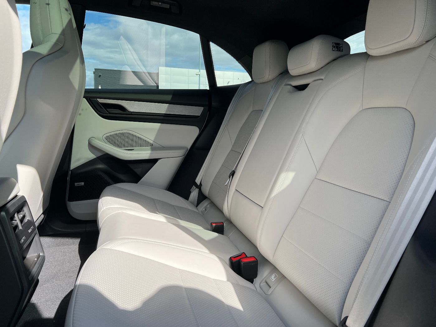 Porsche Macan 4 | Luftfederung | Panorama | BOSE |