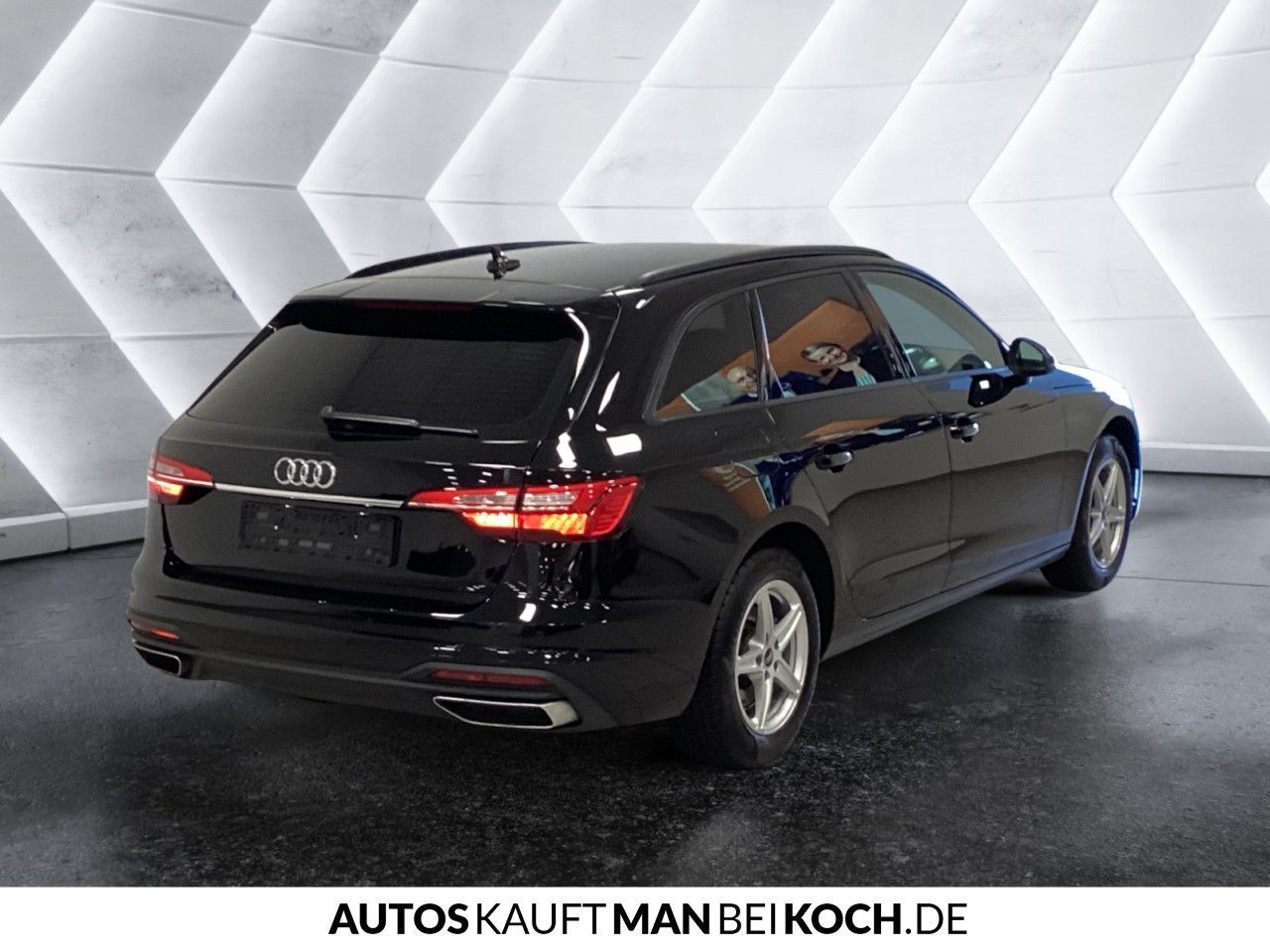 Audi A4 Avant 35 TDI S-Tronic - Samsaru's Car Outlet