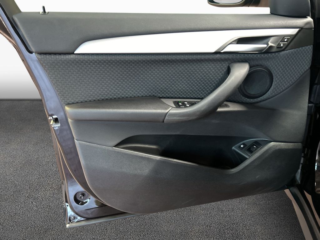 BMW X1 xDrive25e Advantage - Samsaru's Car Outlet