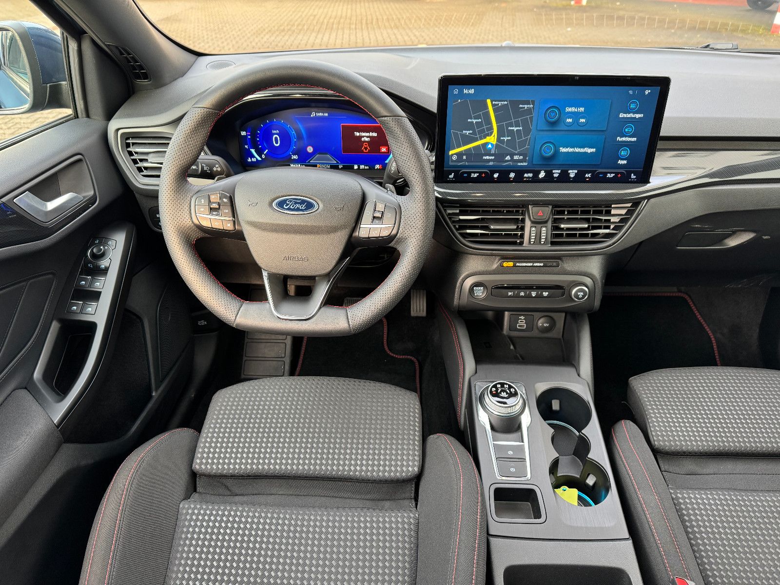 Ford Focus Aut. ST-Line X PANO/AHK/MATRIX/NAVI/KAMERA