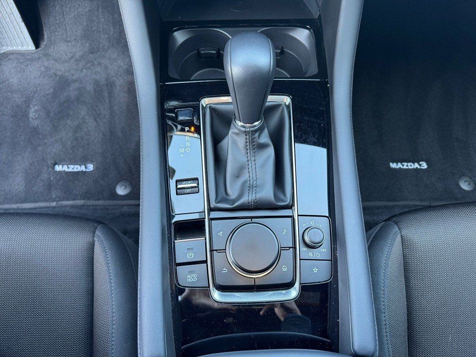 Mazda 3 2.0 (186PS) Autom. Exclusive Daso-P. Desi-P. A