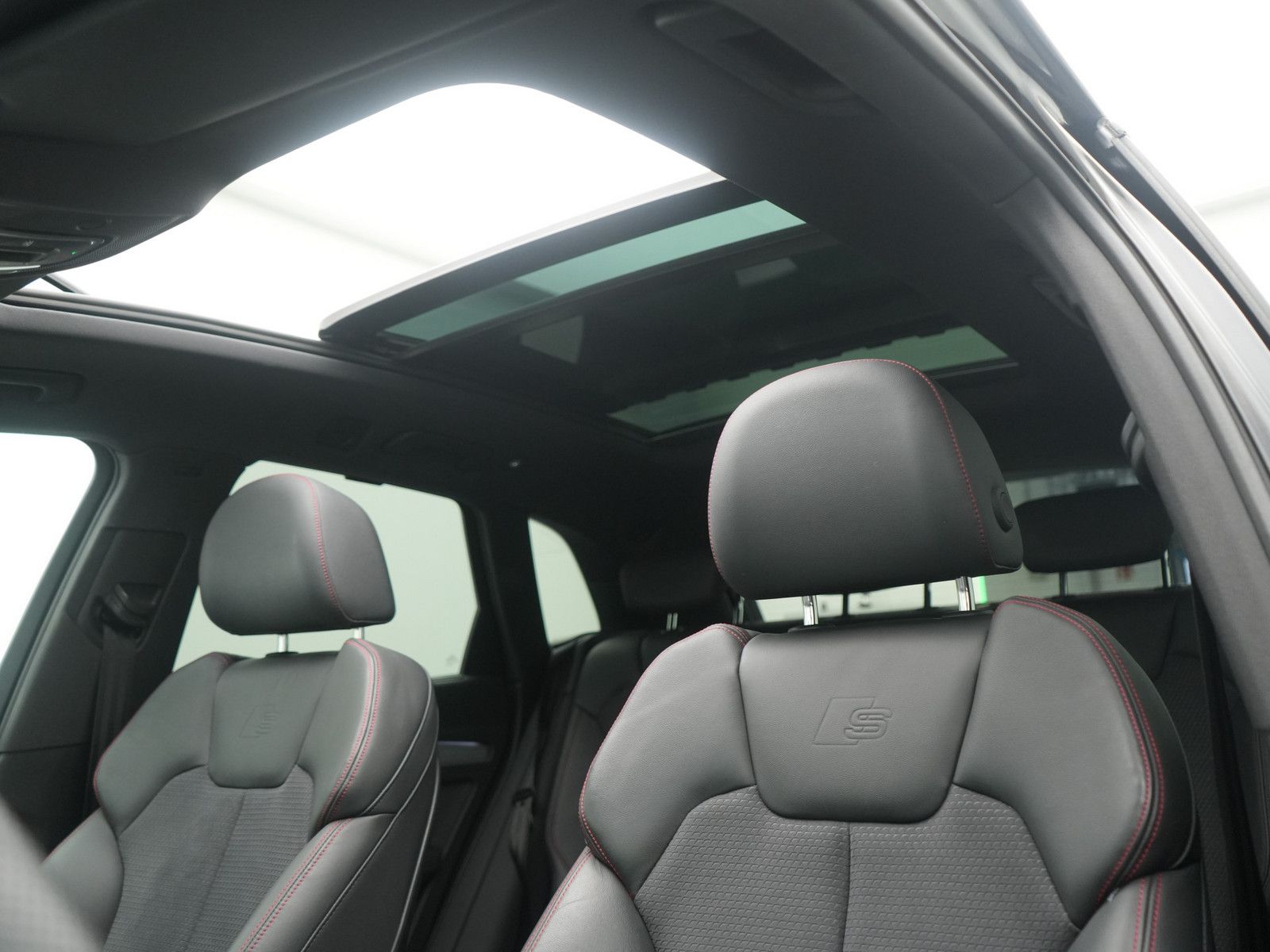 Audi Q5 40 quattro S line AHK ACC PANO NAVI LED SHZ