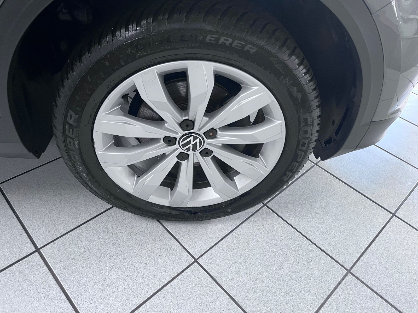 Volkswagen T-Roc Sport - Samsaru's Car Outlet