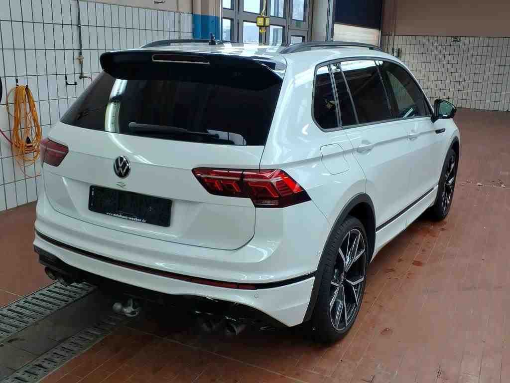 Volkswagen Tiguan R *Sonderleasing* AKRAPOVIC *83.6NP* AHK