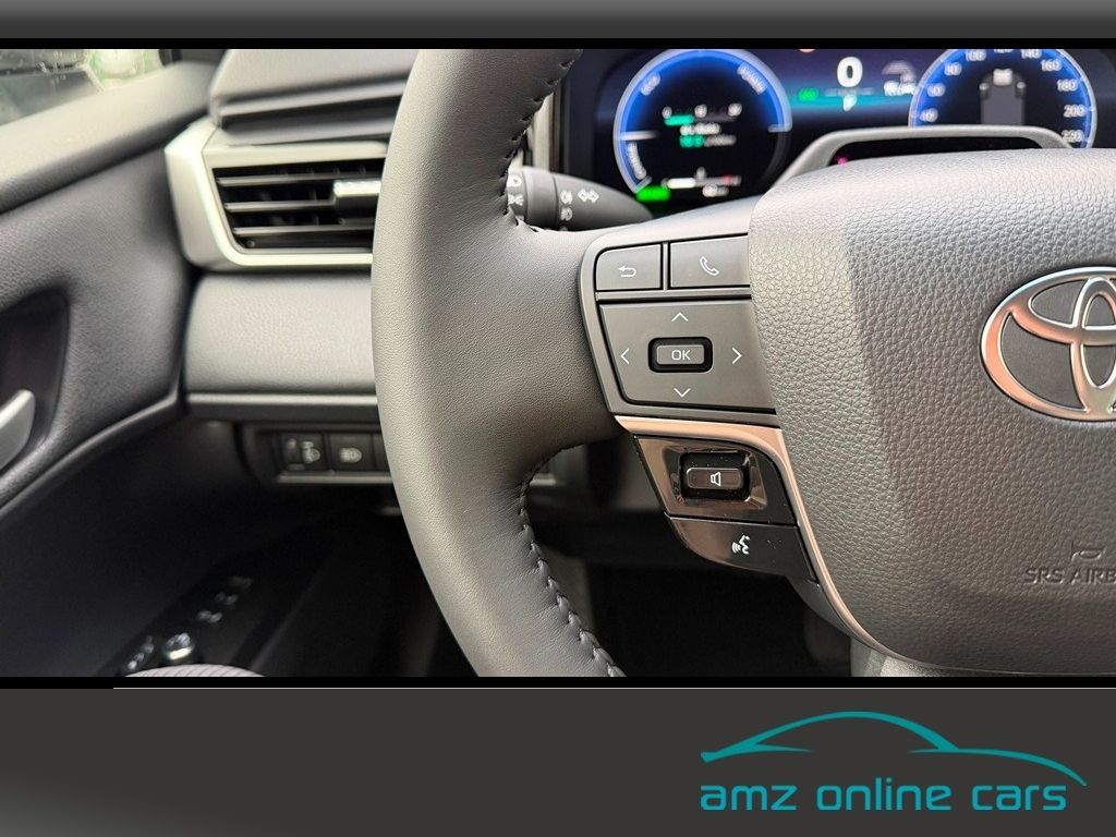 Toyota Camry 2.5 Hybrid Executive Navi*Kamera*LED