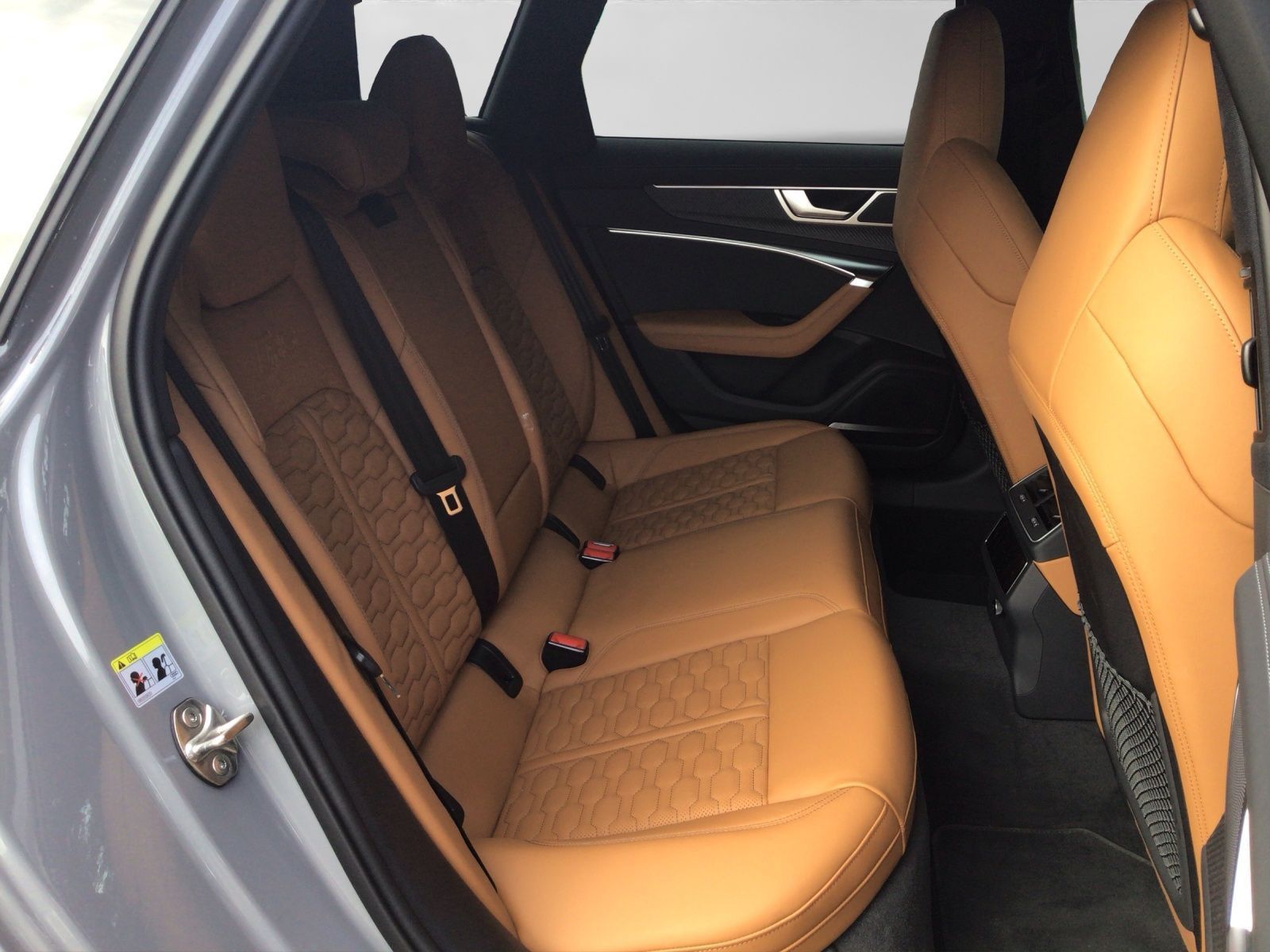 Audi RS6 Avant LM22 PANO RAUTENSTEPP