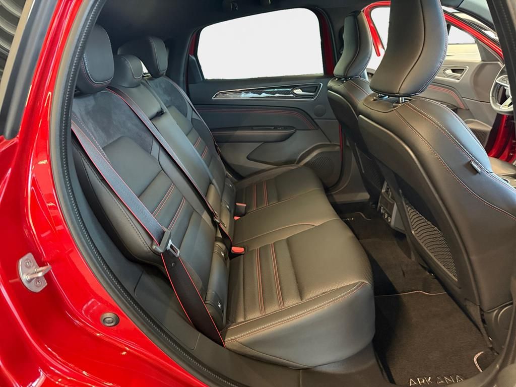 Renault Arkana E-TECH 145 R.S.LINE - Samsaru's Car Outlet