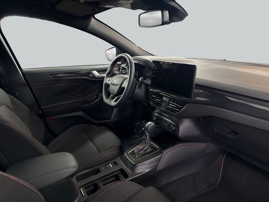 Ford Focus Turnier 1.0 EcoBoost Hybrid Aut. ST-LINE X