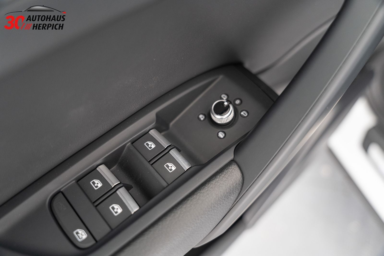 Audi Q5 40 TDI quattro S-Line RFK SHZ DAB NAVI AHK LE