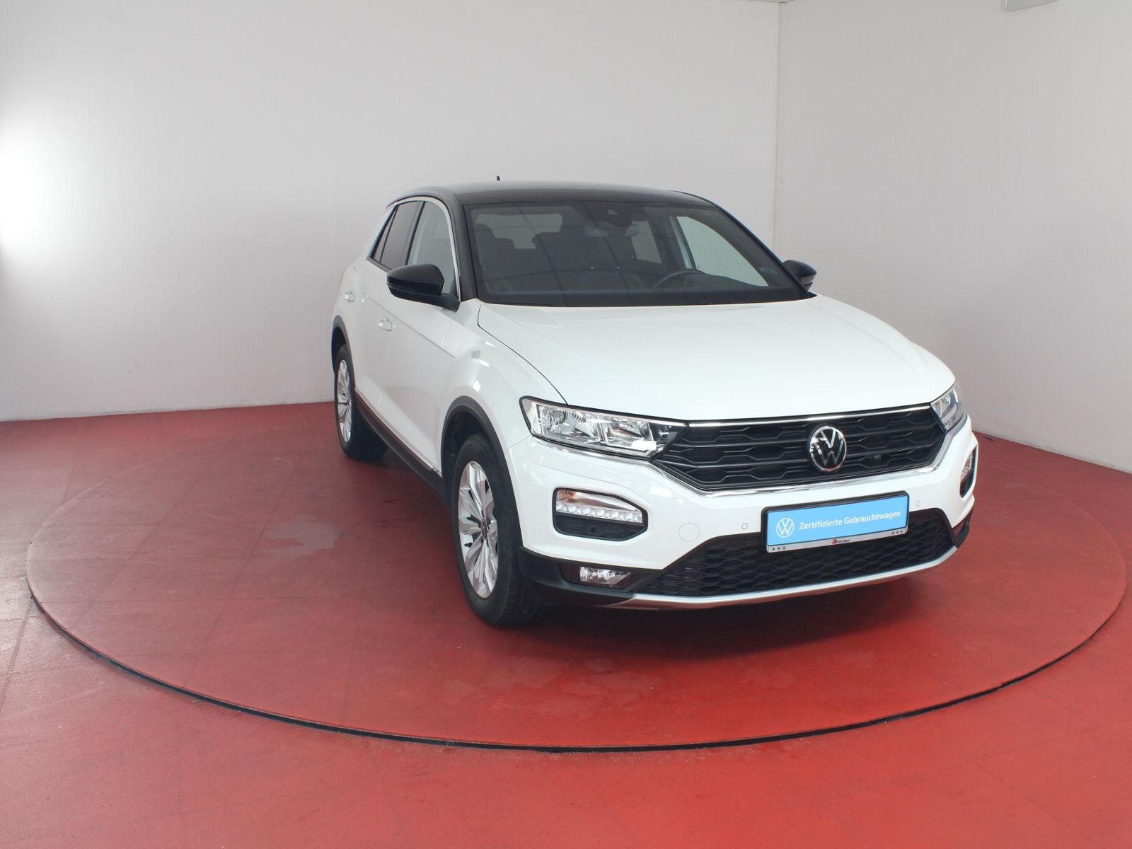 Volkswagen T-ROC 1.5TSI DSG - Samsaru's Car Outlet