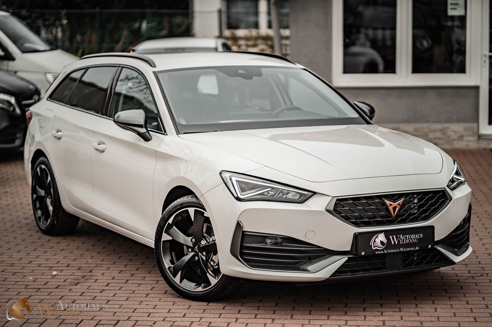 Cupra Leon SB 1.5 eTSI DSG - Samsaru's Car Outlet