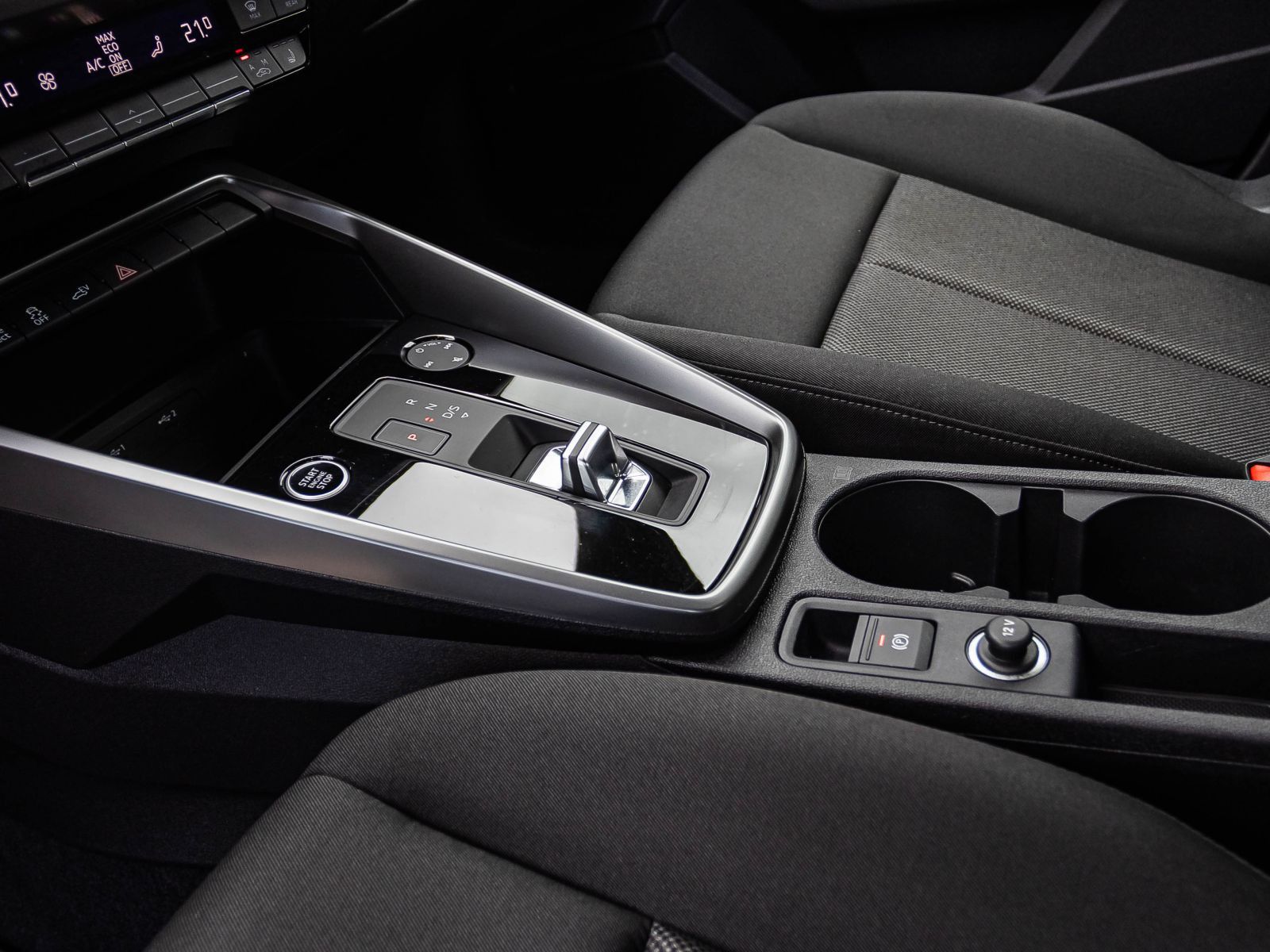 Audi A3 Sportback 40 TFSI e Stronic Digital Carplay S