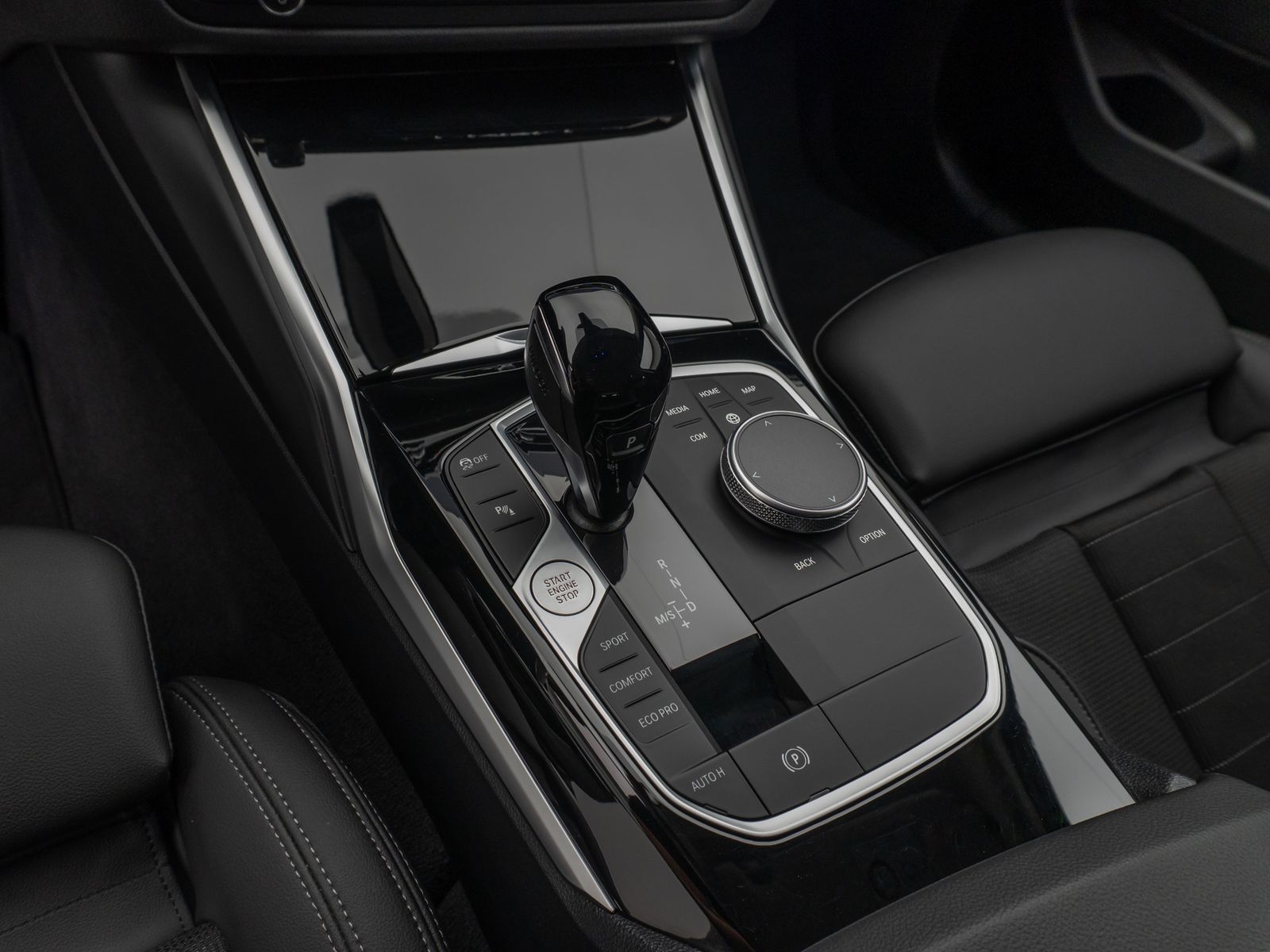 BMW 320d SportLine - Samsaru's Car Outlet