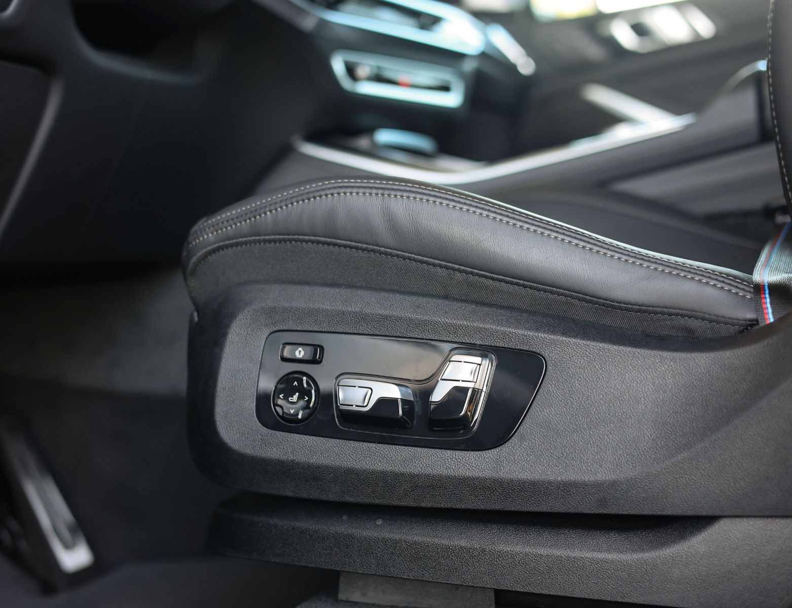 BMW X5 50e xDrive | Skylounge - AHK - HUD