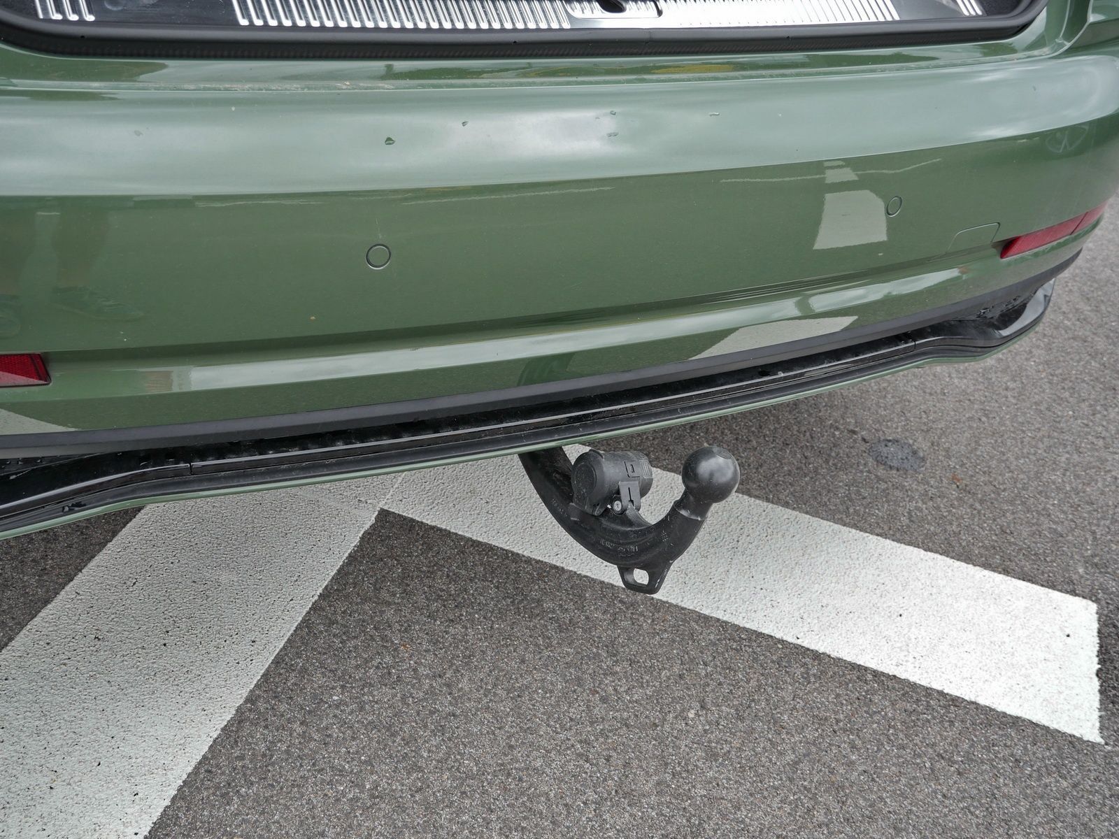Audi A8 Lang 60 TFSIe qu. S line - Samsaru's Car Outlet