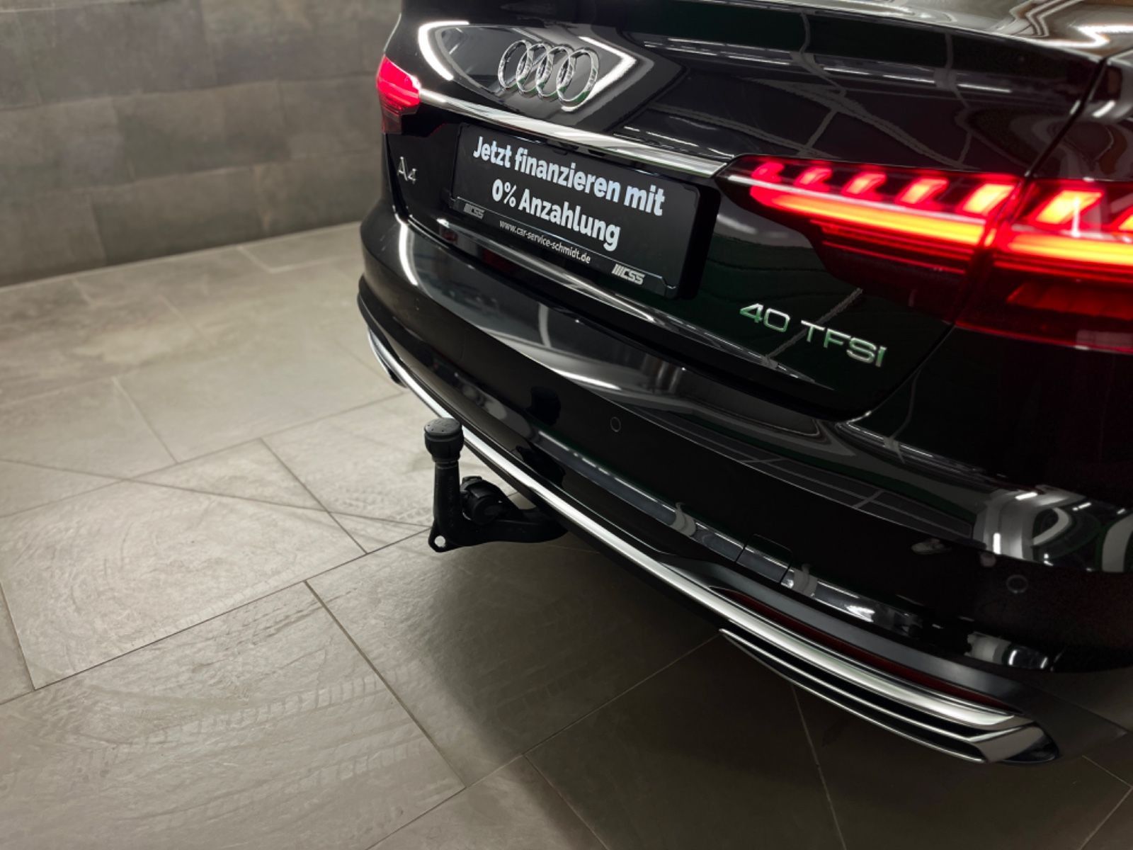 Audi A4 Lim. 40 TFSI advanced - Samsaru's Car Outlet