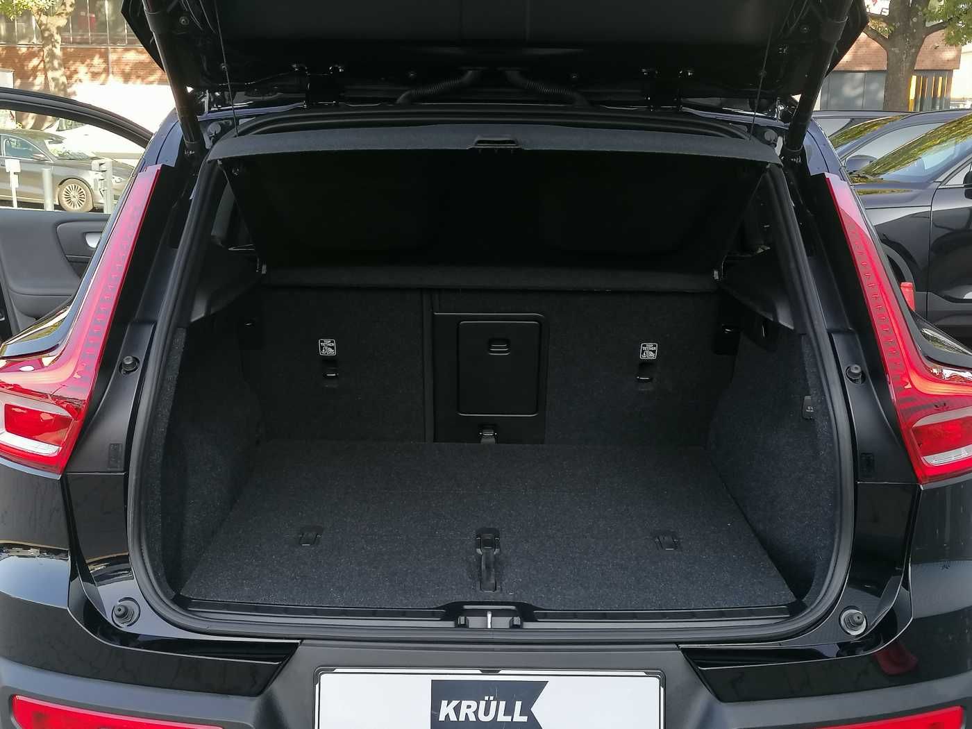 Volvo XC40 B3 2WD Core, AHK uvm.