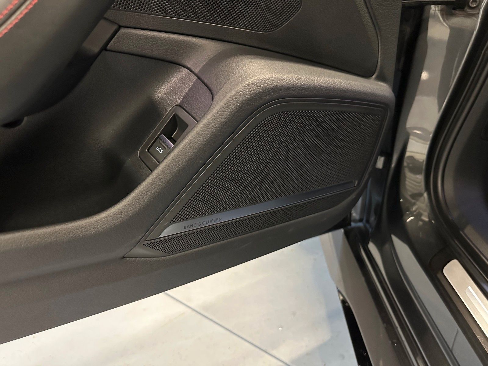 Audi RS6 Avant 4.0 TFSI quattro*LASER*PANORAMA*DYNAMI