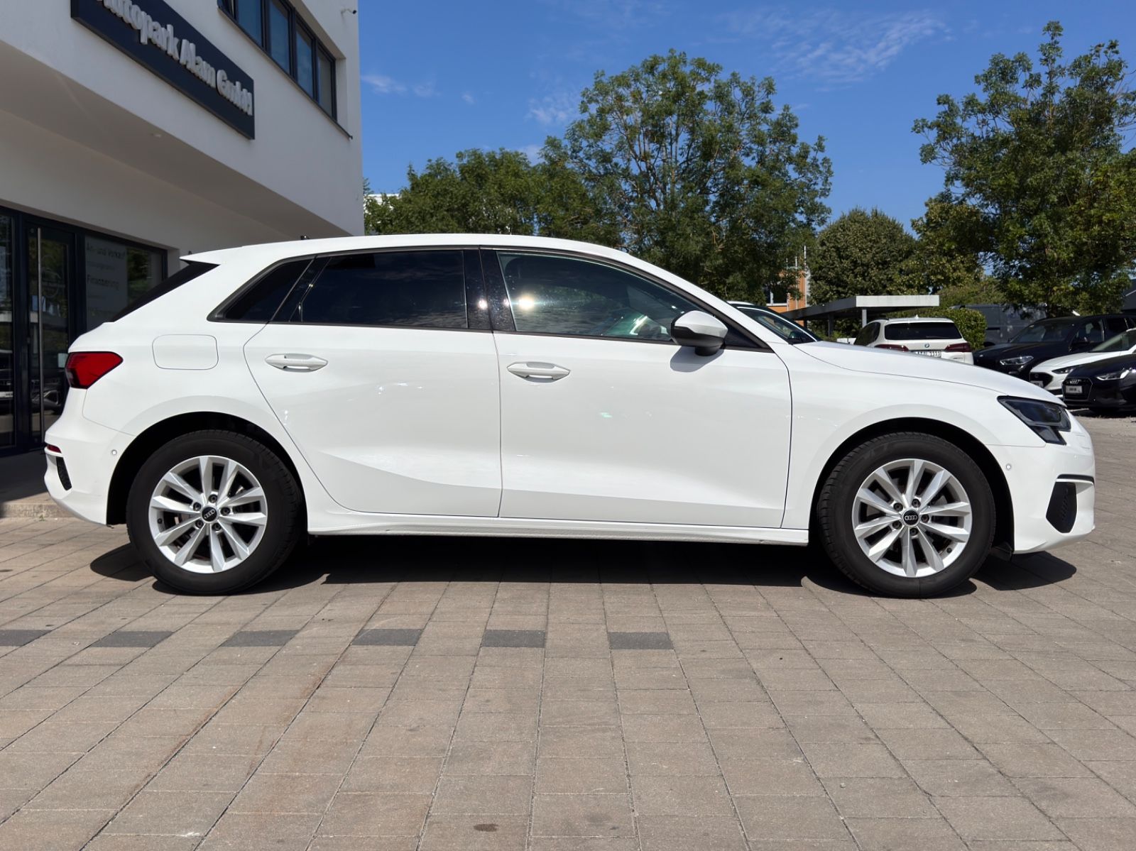 Audi A3 Sportback 35 TDI - Samsaru's Car Outlet