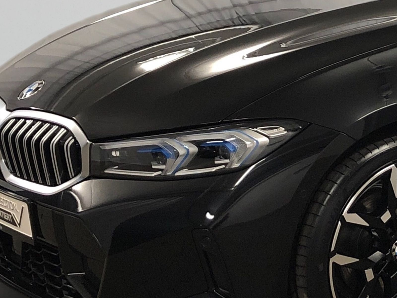 BMW 320i Tour.*M-Sport*DrivAss*ParkAssPlus*AktivGesc