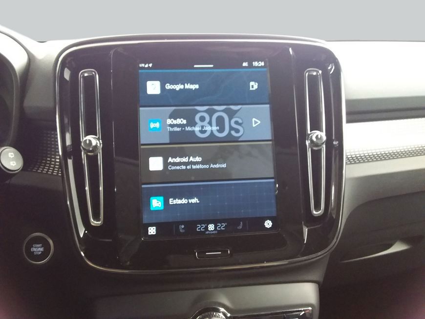 Volvo XC40 B3 B DKG Ultra Black Edition