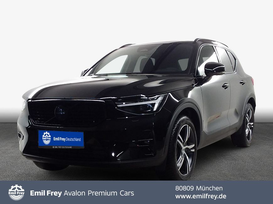 Volvo XC40 B3 B DKG Ultra Black Edition