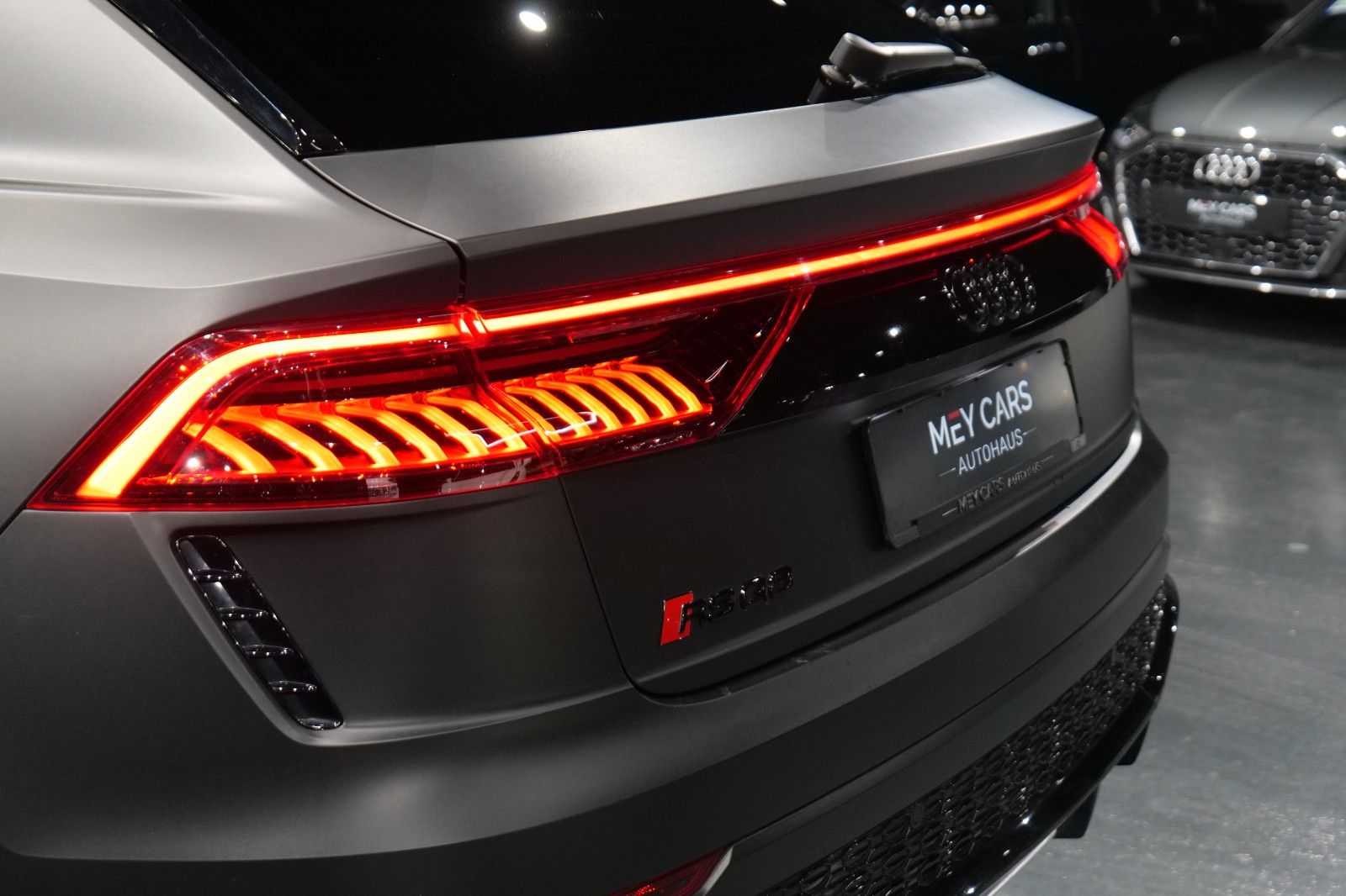 Audi RSQ8 4.0TFSI quattro*MwSt*Luft*B&O*Keramik*Pano*