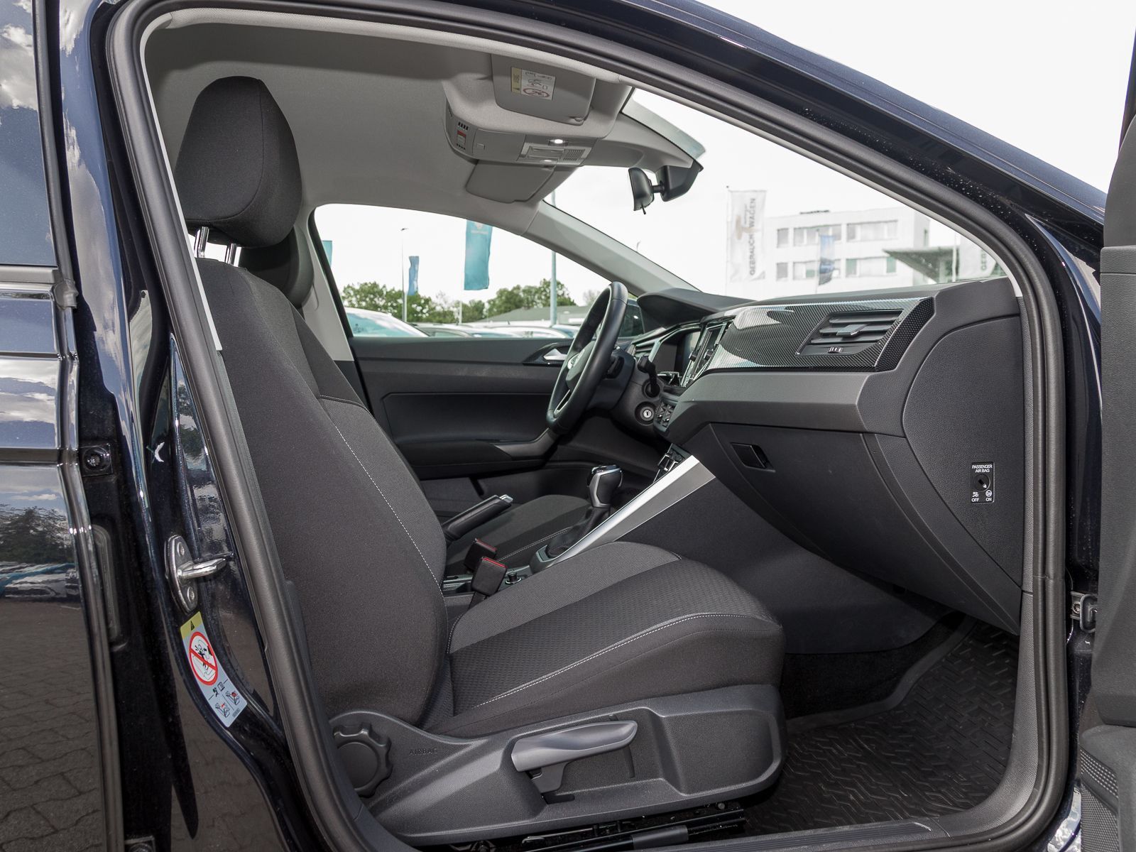 Volkswagen Taigo 1.0 TSI DSG LIFE - Samsaru's Car Outlet