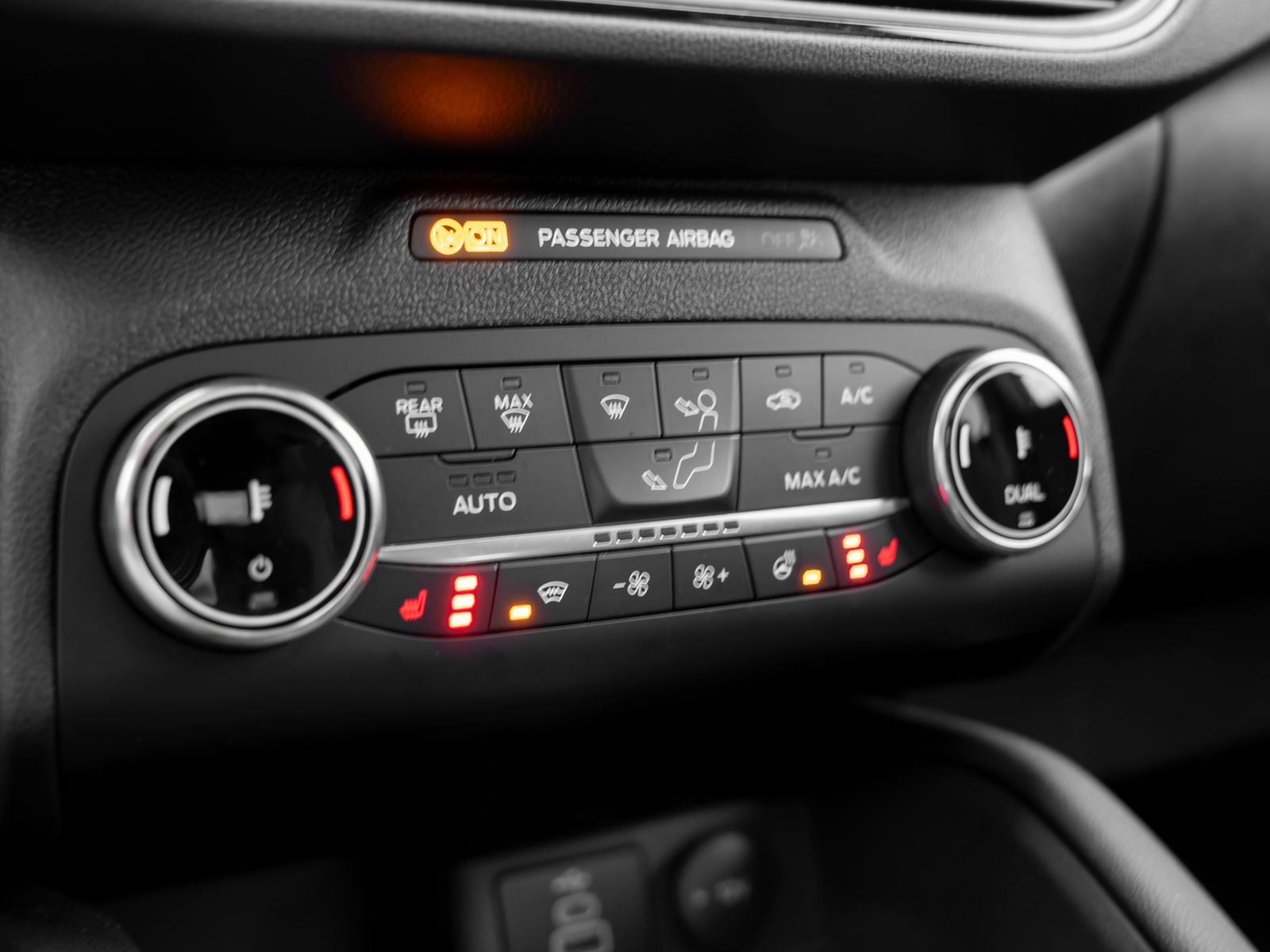 Ford Kuga ST-Line X 1.5 EB - Samsaru's Car Outlet