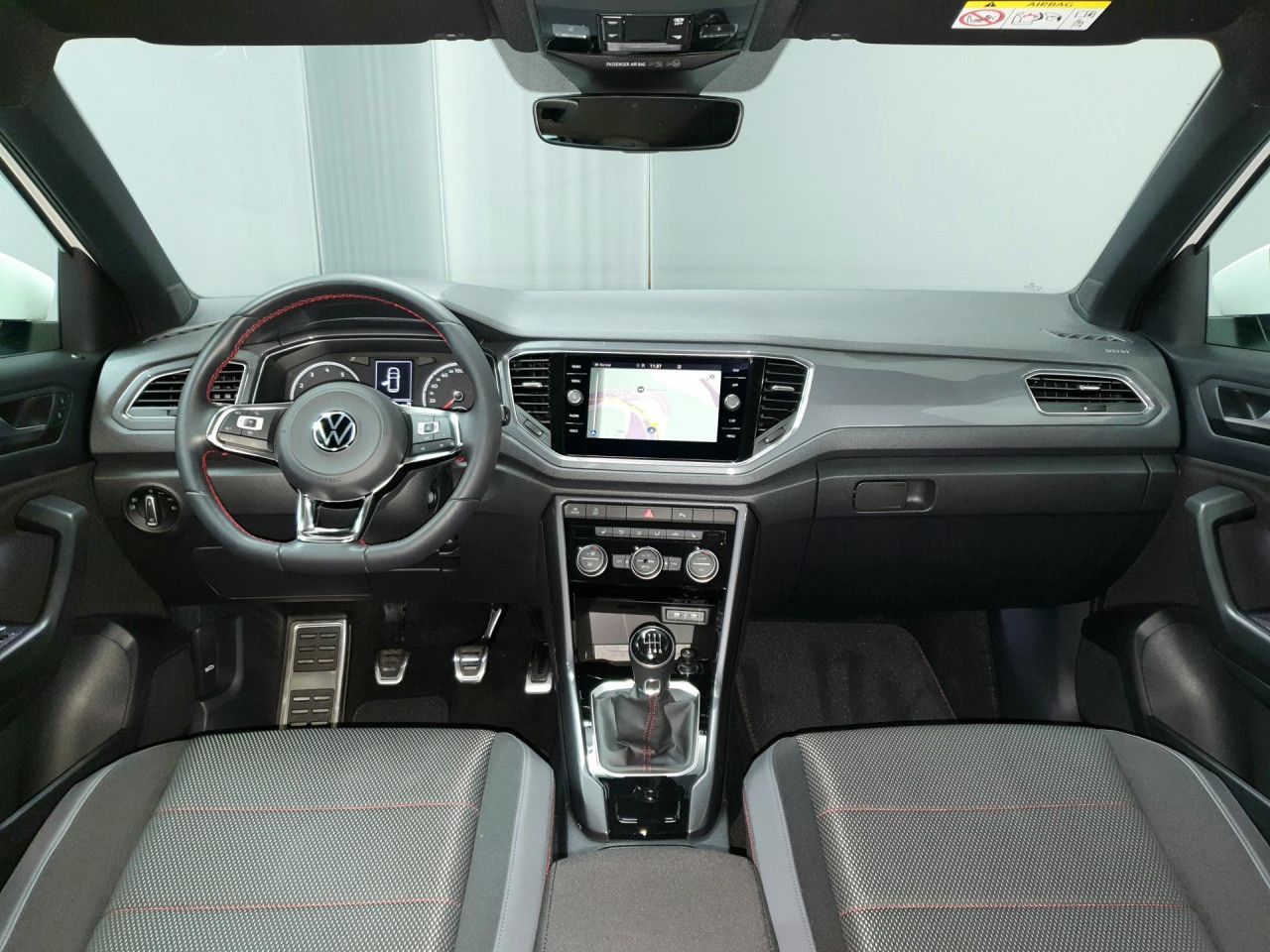 Volkswagen T-Roc 1.5 TSI - Samsaru's Car Outlet