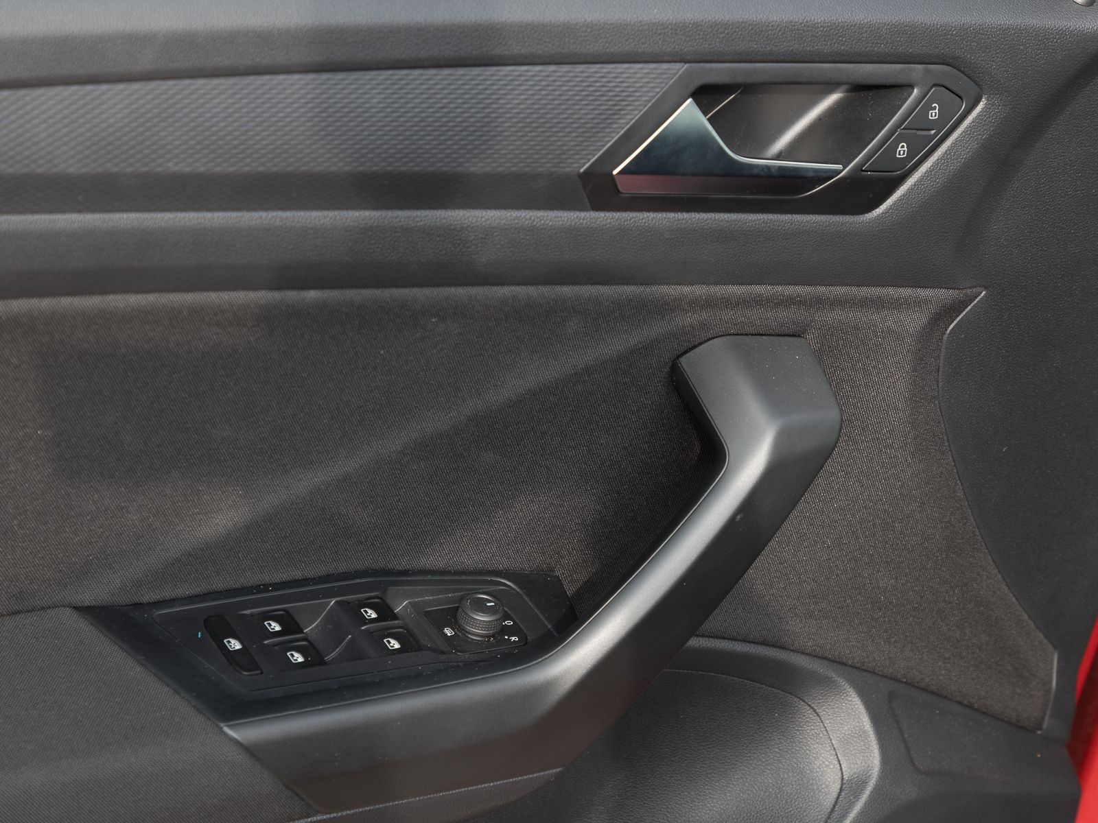Volkswagen T-Roc 1.0 TSI - Samsaru's Car Outlet
