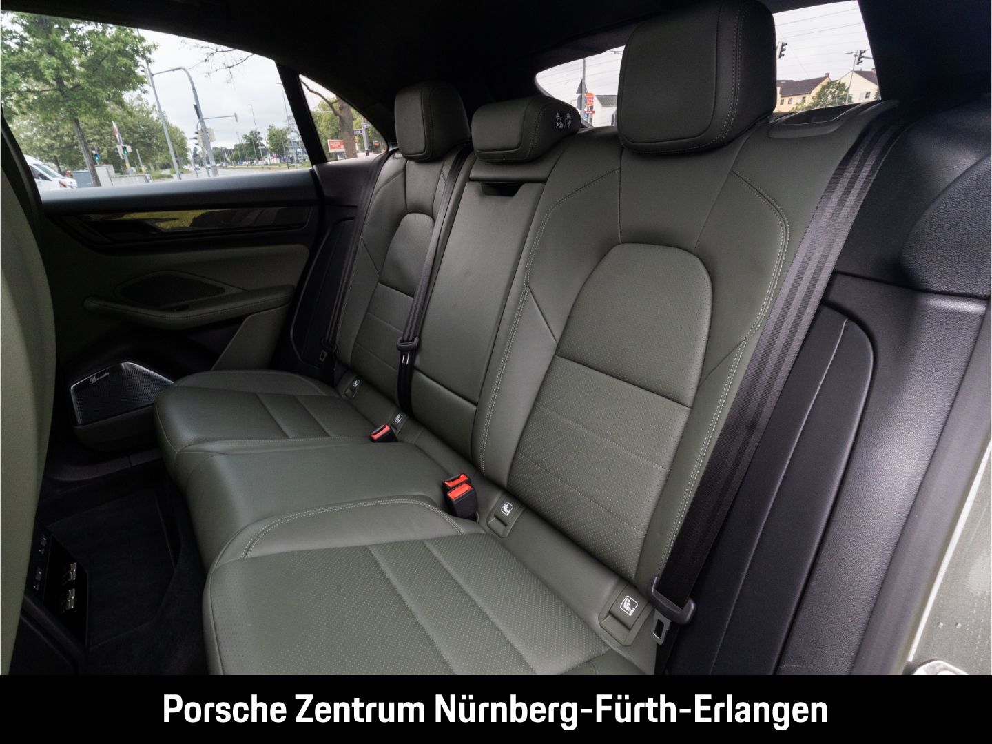 Porsche Macan Turbo Sitzbelüftung Matrix-LED Head-Up-Dis