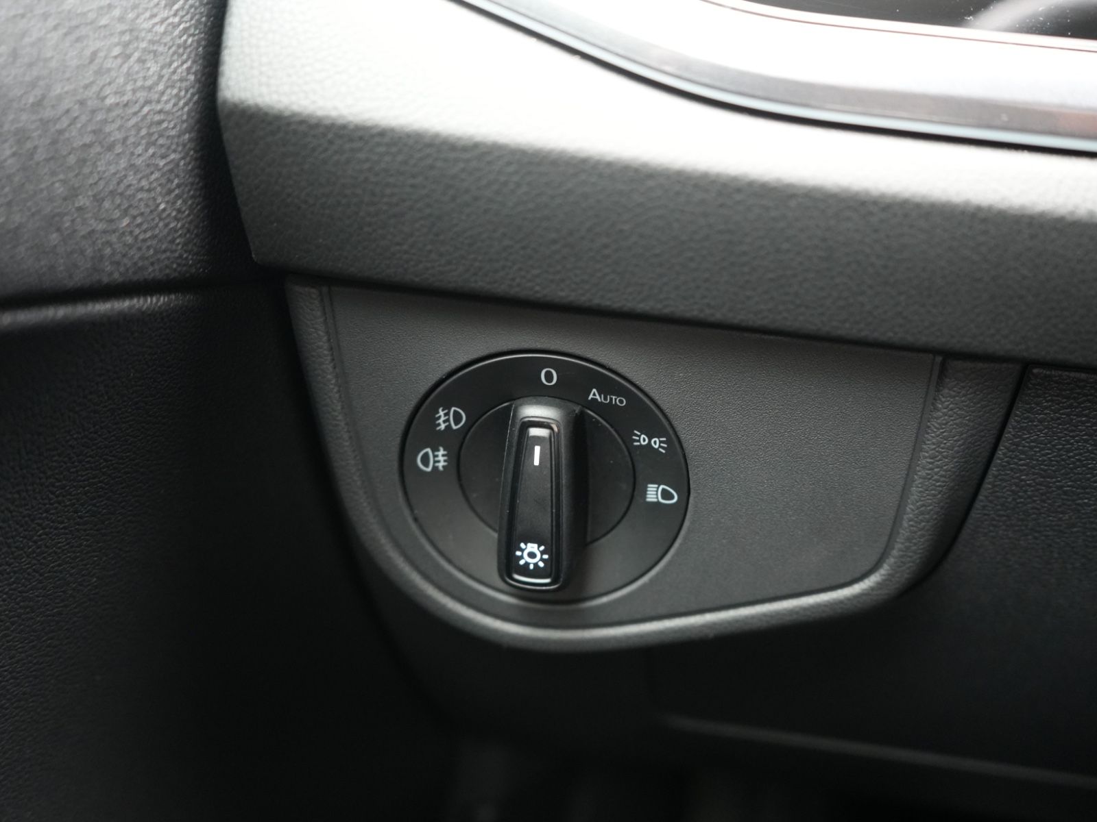 Volkswagen Polo Style DSG - Samsaru's Car Outlet