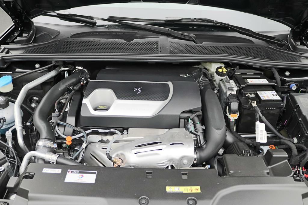 DS Automobiles DS4 Performance Line +