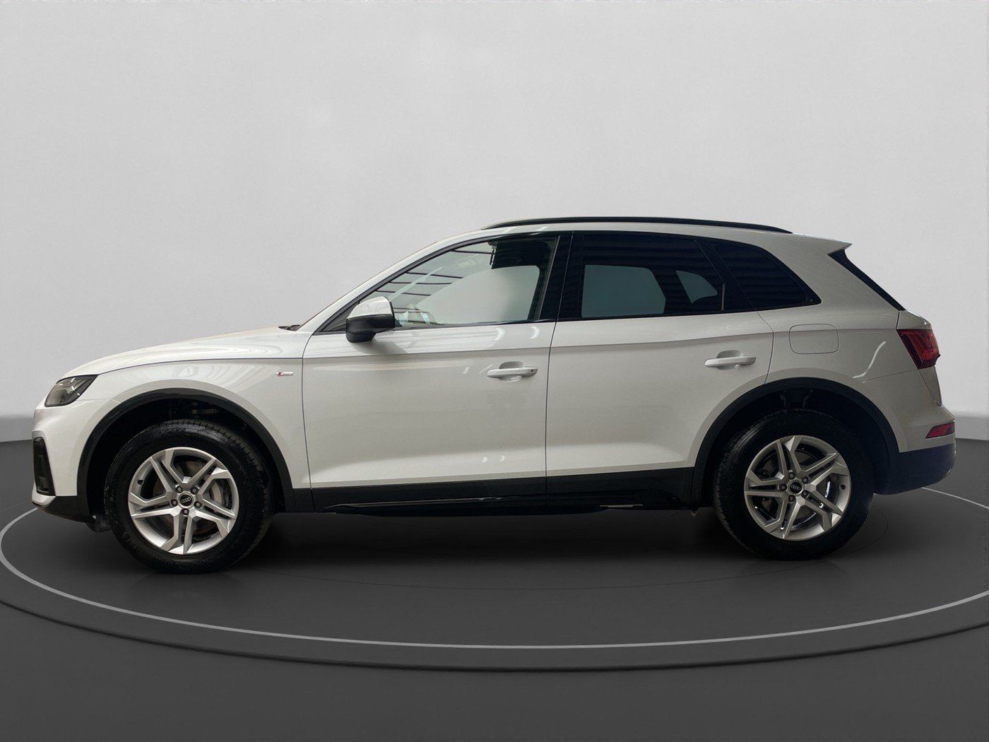Audi Q5 50 TFSI e quatt. S tronic S line AHK SHZ RFK