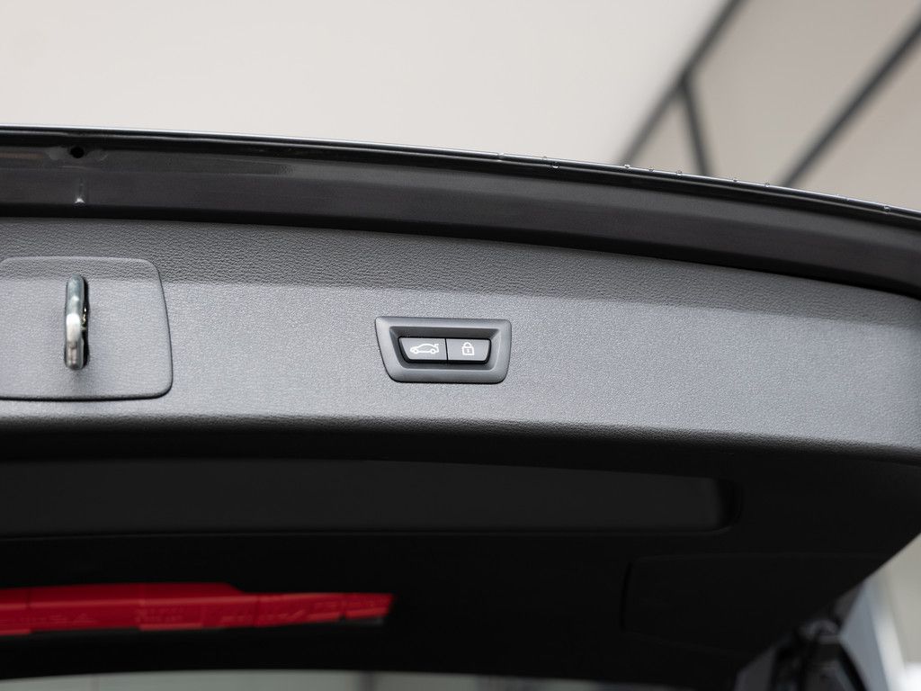 BMW X1 xDrive 20d M-Sport - Samsaru's Car Outlet