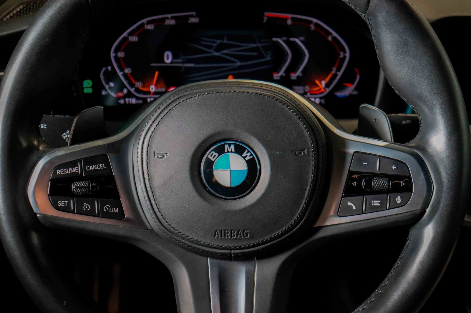 BMW 330i M SPORT SHADOW - Samsaru's Car Outlet