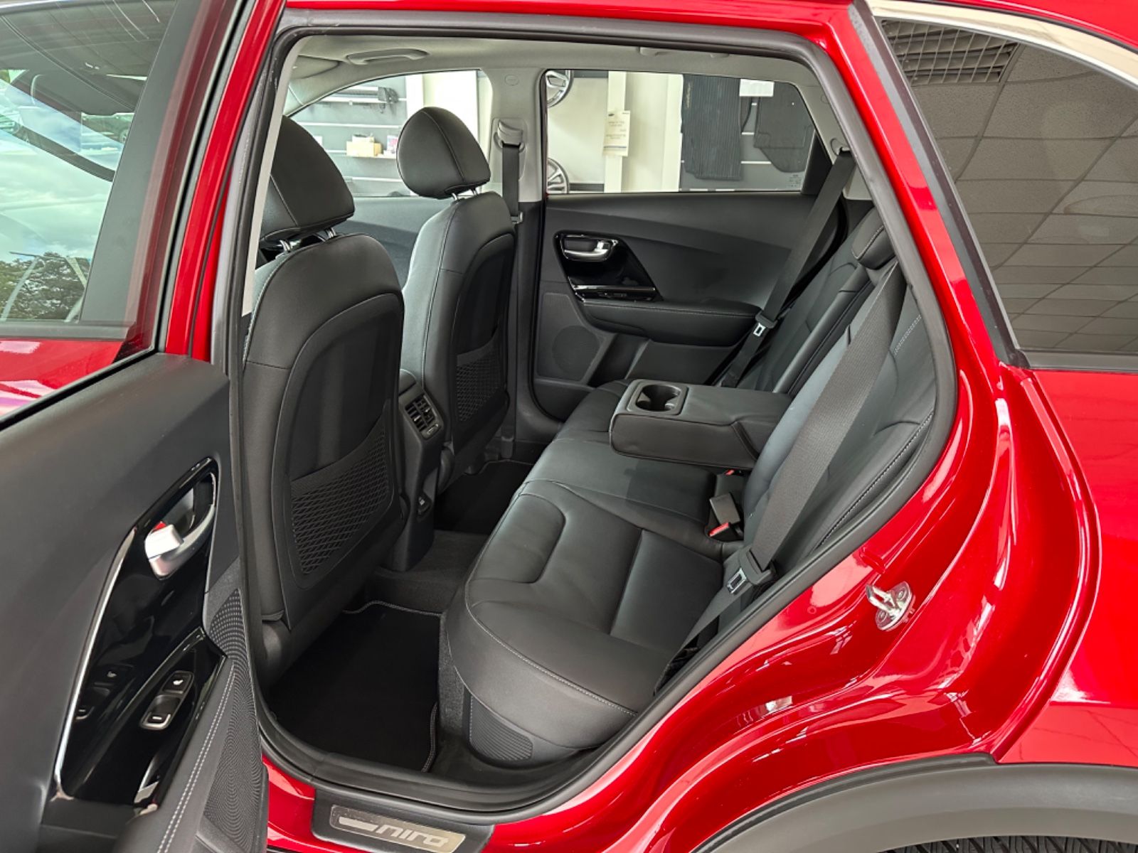 Kia Niro 1.6 GDI Spirit Plug-in Hybrid - Samsaru's Car Outlet