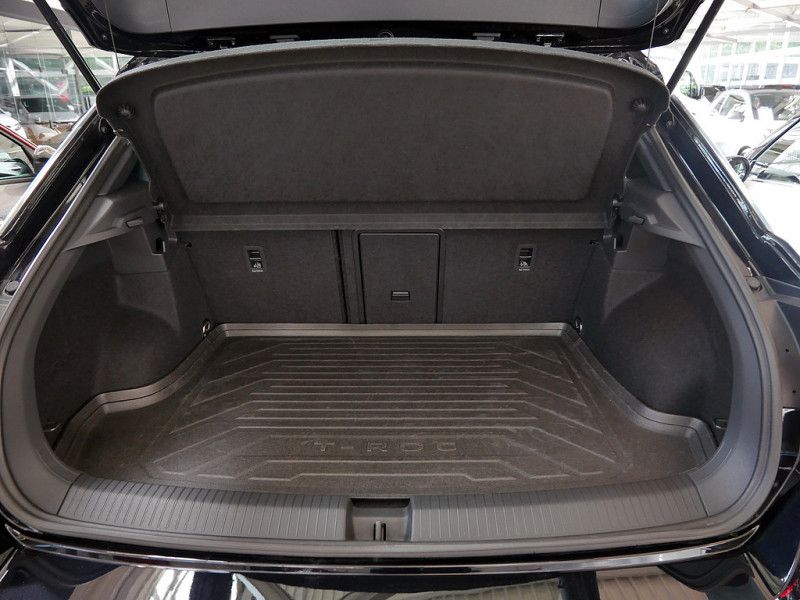 Volkswagen T-Roc 2.0 TDI R-Line - Samsaru's Car Outlet